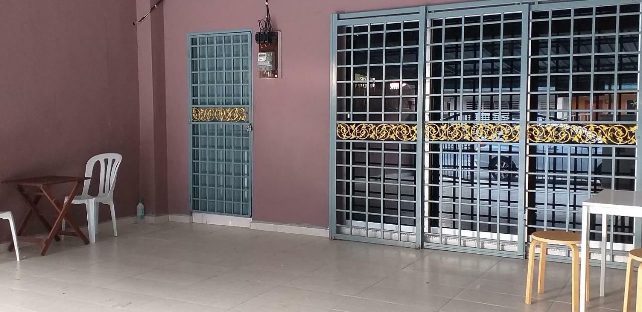 Assalam Homestay Seri Iskandar Eksteriør bilde